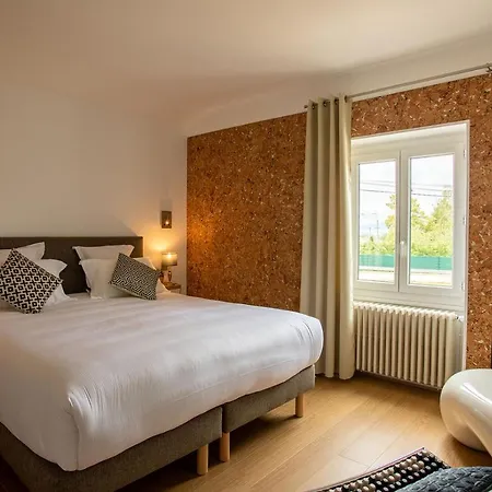 Hotel Restaurant Gastronomique La Huchette 3*