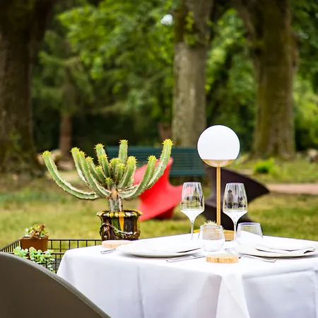 Hotel Restaurant Gastronomique La Huchette Replonges