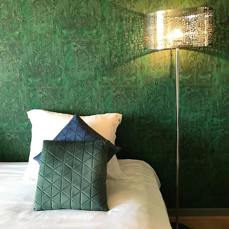 La Huchette Hotel 3*