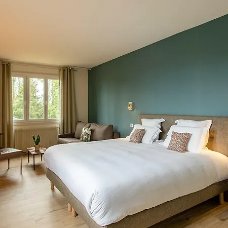 La Huchette 3*
