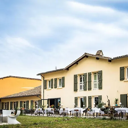 La Huchette 3*
