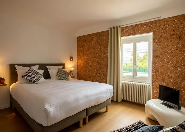 Hotel Restaurant Gastronomique La Huchette 3*
